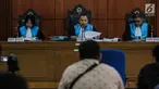Majelis Hakim memimpin persidangan gugatan Wadah Pegawai KPK dengan tergugat Pimpinan KPK di Pengadilan Tata Usaha Negara Jakarta, Senin (11/3). Majelis Hakim menolak gugatan ini. (Liputan6.com/Faizal Fanani)