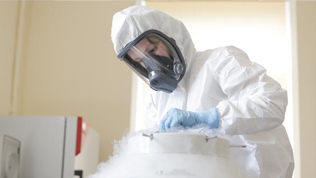 FOTO: Rusia Daftarkan Vaksin COVID-19 Pertama di Dunia