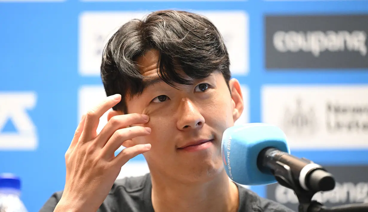 Setelah 10 tahun membela Spurs, Son Heung Min memutuskan untuk pergi saat kontraknya masih tersisa satu tahun. (Photo by Jung Yeon-je / AFP)