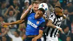 Duel panas terjadi di leg pertama perempat final Liga Champions antara Juventus dengan AS Monaco di Juventus Stadium, Italia, Rabu (15/4/2015). Juvenetus Menang 1-0 atas AS Monaco. (Reuters/Stefano Rellandini)