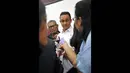 Mendikbud Anies Baswedan menjawab pertanyaan wartawan usai menjelaskan tentang Pelaksanaan Ujian Negara Tahun Ajaran 2015 di Gedung Ki Hajar Dewantara Kementerian, Jakarta, Jumat (23/1). (Liputan6.com/Panji Diksana)