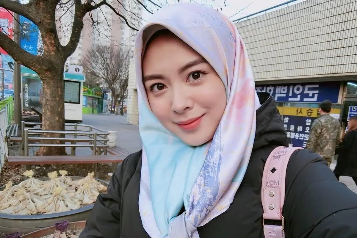 Ayana Jihye Moon