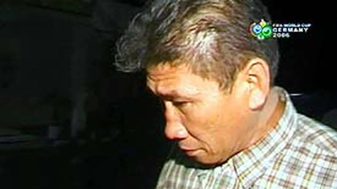 070505aShalatBhsIndonesia1.jpg