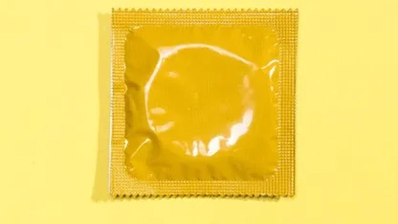 Tips Memilih Kondom yang Tepat<br>