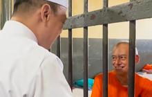 Momen Ustaz Kondang Datangi Fariz RM di Penjara, Nasihat Hidup Bikin Sang Idola Menangis