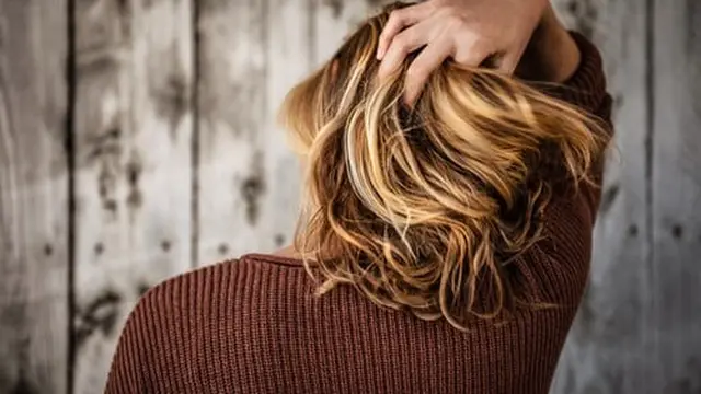 Perawatan rambut kering