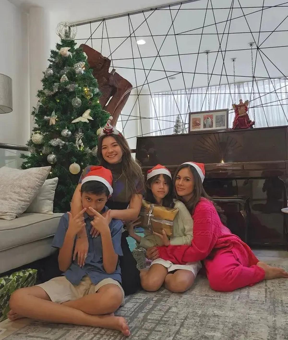 Kisah 7 Artis Mualaf Jalani Beda Keyakinan dari Keluarga, Clara Shinta Sempat Ditentang