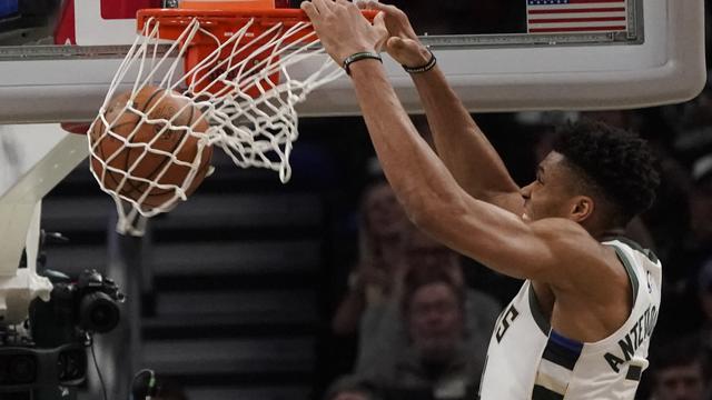 Nba Hajar Raptors Di Gim Kedua Bucks Unggul 2 0 Bola Liputan6 Com