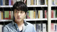 Yong Hwa CNBLUE Siap Rilis Album Solo Terbaru