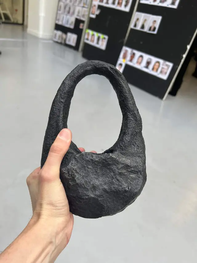 Tas Batu Meteorit