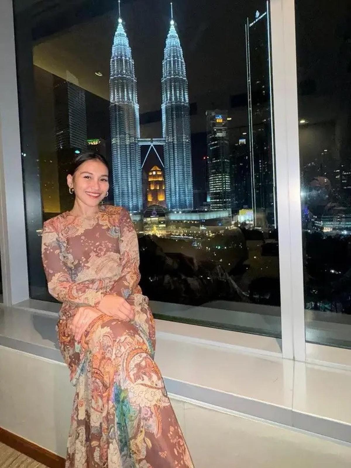 Padu Padan Baju Lebaran 2025 dari Selebriti Indonesia, Bikin Penampilan Lebih Stylish