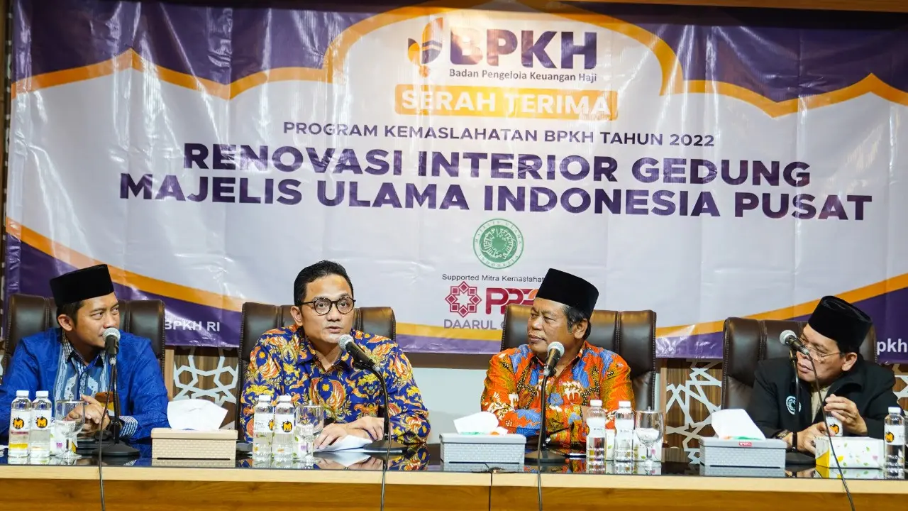 Badan Pengelola Keuangan Haji (BPKH) melakukan serah terima Program Kemaslahatan dengan Majelis Ulama Indonesia (MUI) (Istimewa)