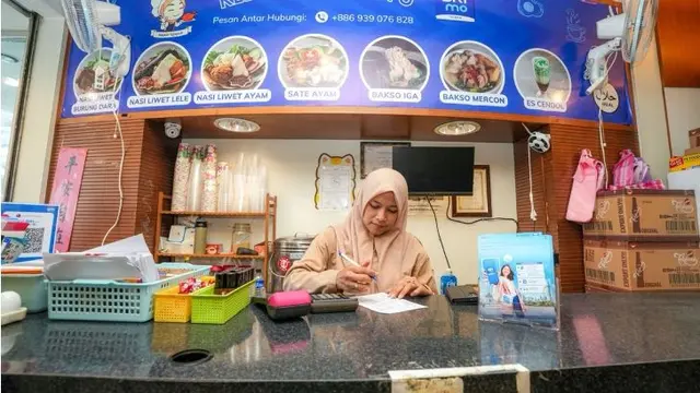 Sri Purwanti sukses buka usaha makanan halal di Taipei (Foto: Dok. BRI)