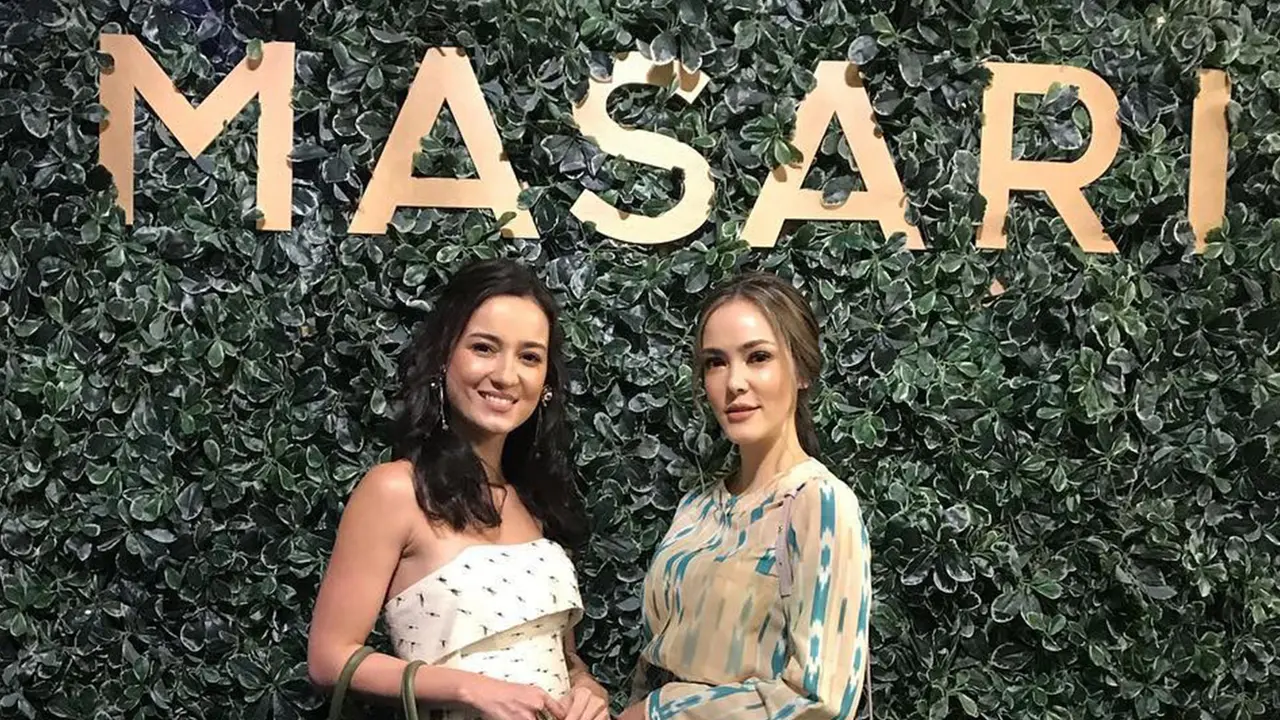 Cathy Sharon dan Julie Estelle
