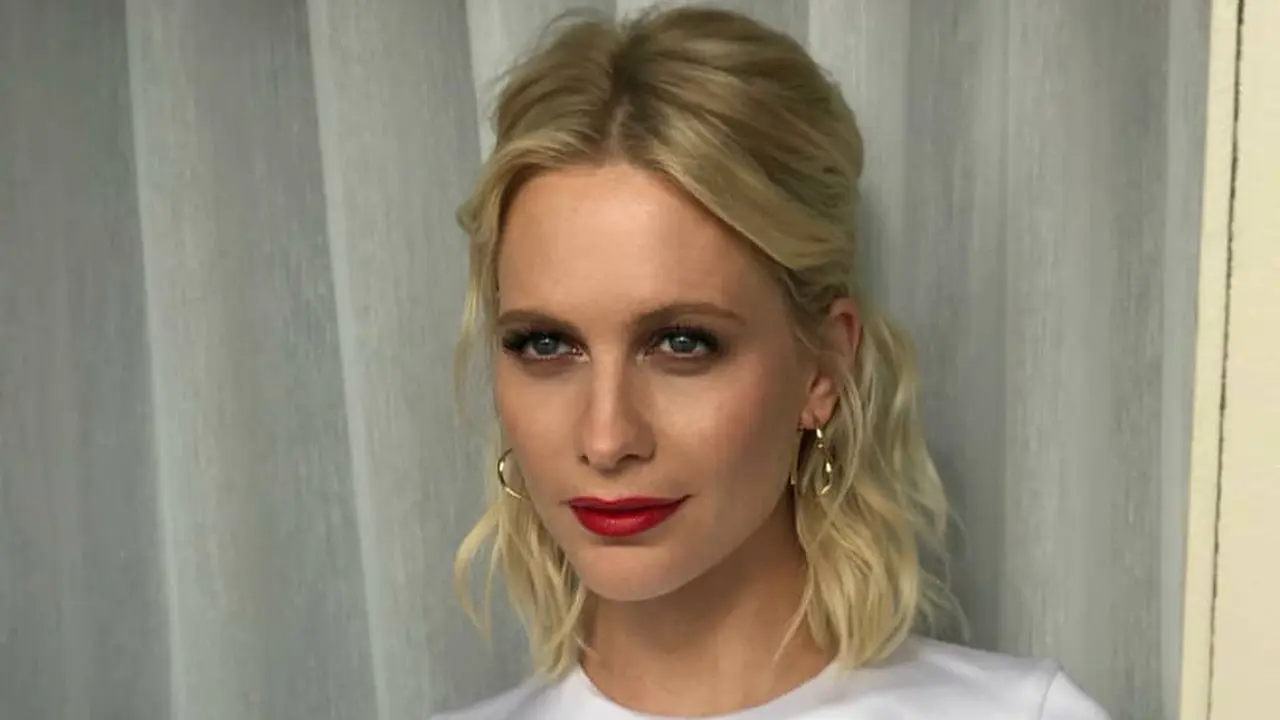 Inspirasi Gaya Rambut Valentine yang Sederhana