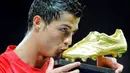 Di masa Kejayaannya bersama Manchester United, bintang Timnas Portugal ini juga berhasil menyabet penghargaan individu seperti Pemain Terbaik PFA, Pemain Terbaik FIFA hingga Ballon d’Or. (AFP/Andrew Yates)