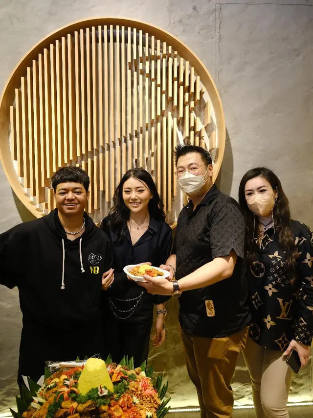 Reza Arap dan Wendy Walters