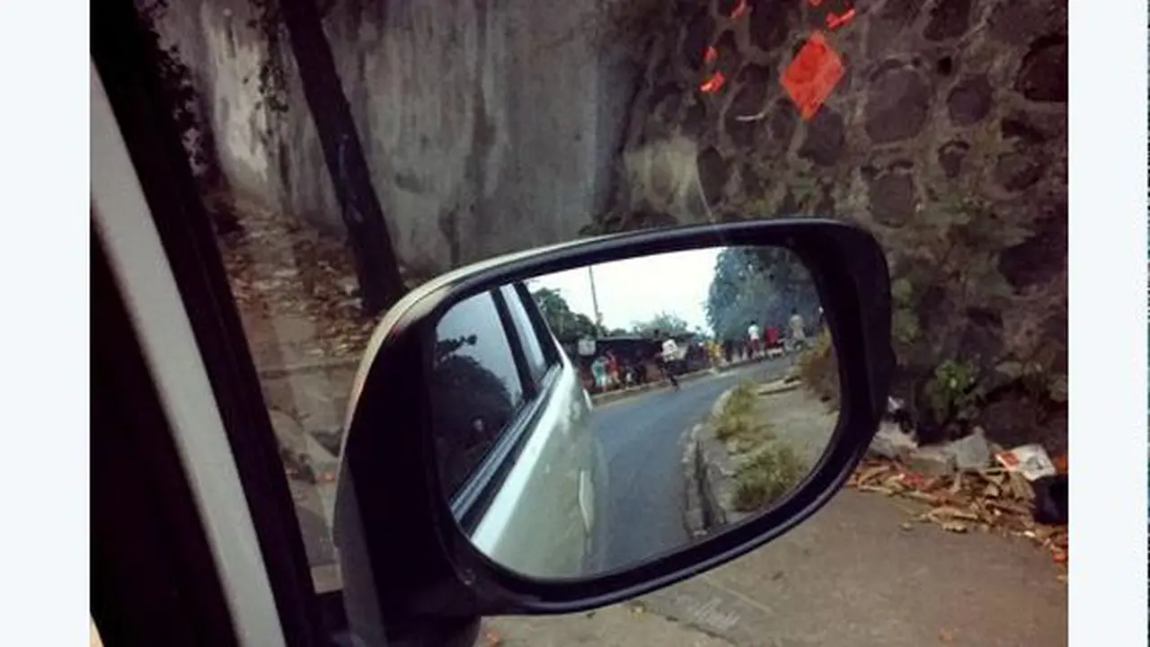 Hindari Jalan Tambak Manggarai, Ada Tawuran