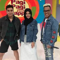 Perubahana Nikit Mirzani dalam berhijab pastinya menjadi hal yang sangat menyenangkan bagi kebanyakan orang. Bukan hal mudah untuk bisa sampai ke tahap seperti ini, banyak hal yang telah dipertimbangkannya. (Instagram/nikitamirzanimawardi_17)
