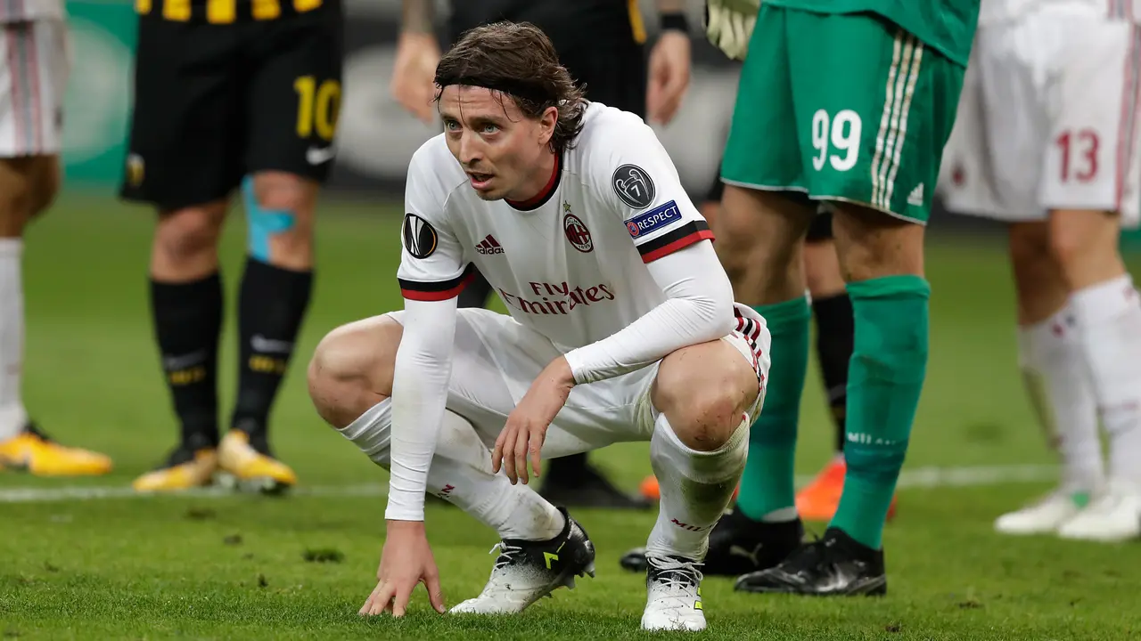 Milan Diimbangi AEK Athens Tanpa Gol