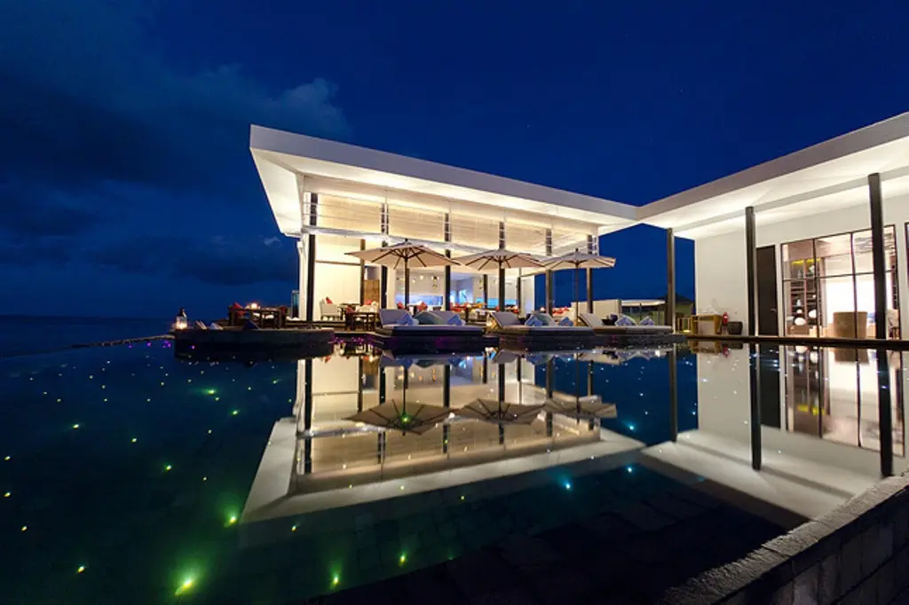 Jumeirah Dhevanafushi Resort, Maldives. (Sumber foto: lifebuzz.com)