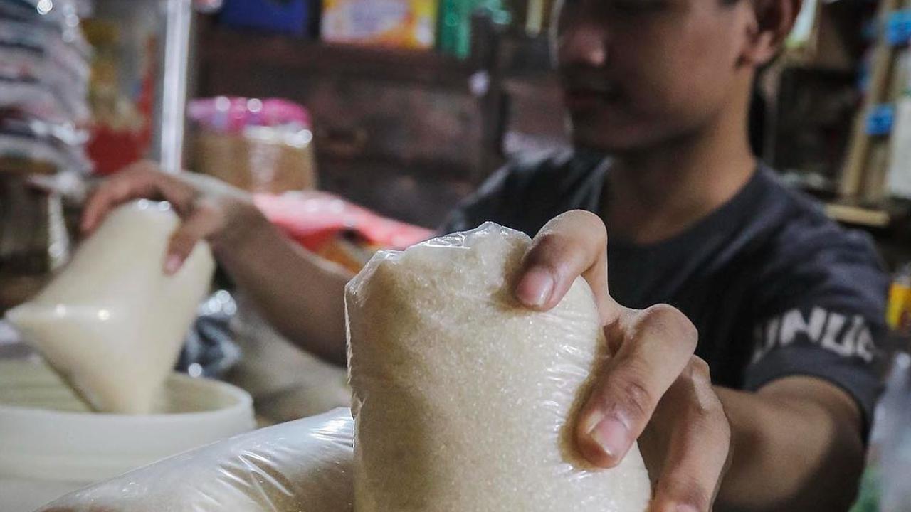 FOTO: Faktor Cuaca, Harga Gula di Jakarta Naik Jadi Rp18.000 per Kilogram