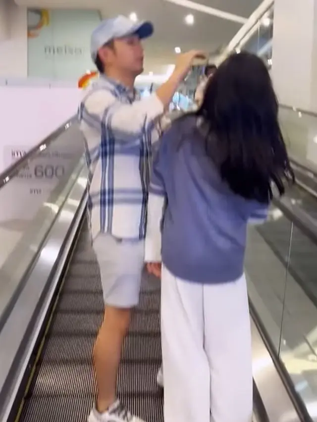 Nicky Tirta dan anaknya (Instagram/nickytirta)