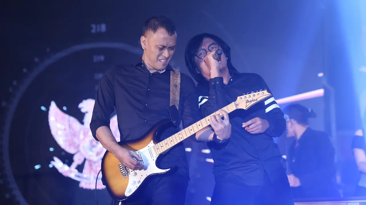 DEWA 19 Konser di DPR