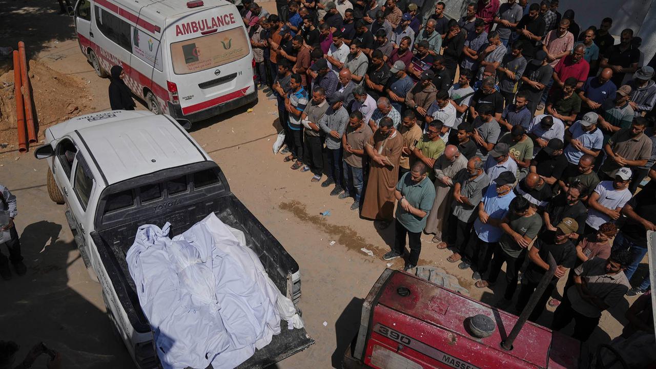 FOTO: Serangan Israel Terus Hantam Permukiman dan Tenda Pengungsi di Gaza, 12 Warga Palestina Tewas