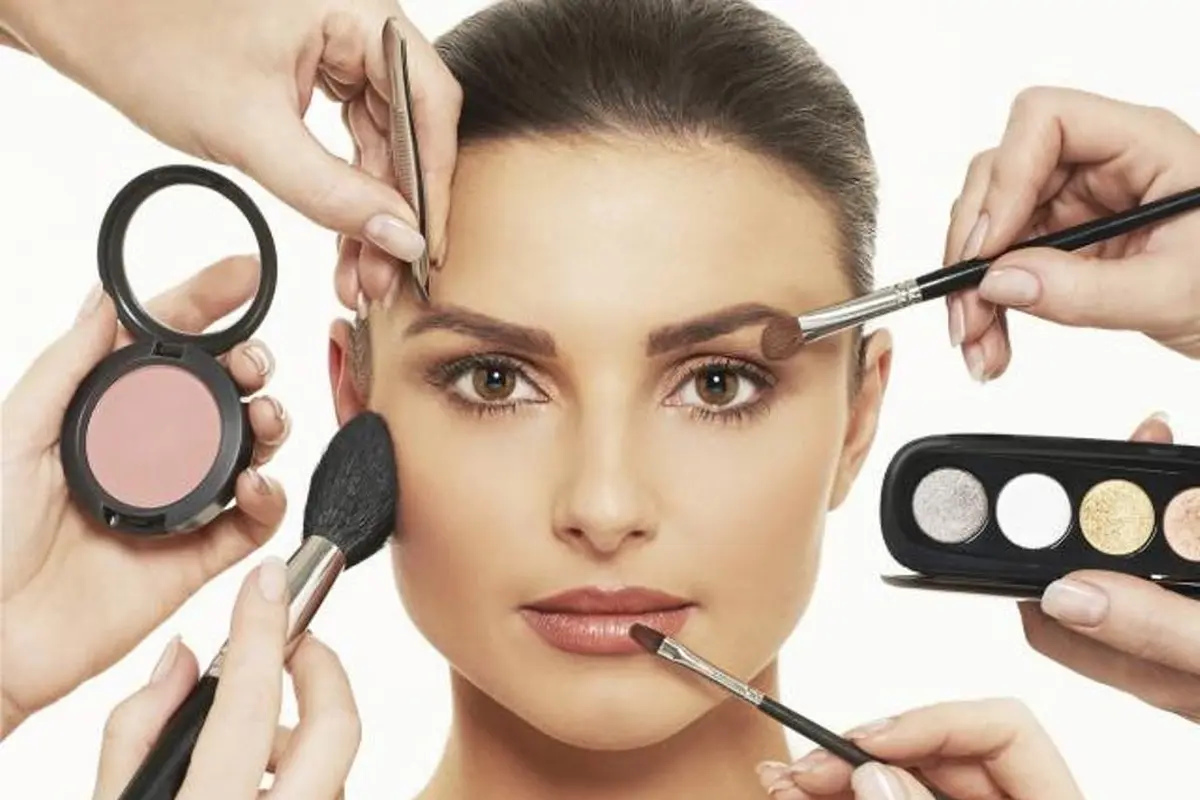 Prosesnya Ribet, Namun Hasil Makeup Ini Sungguh Bikin Takjub