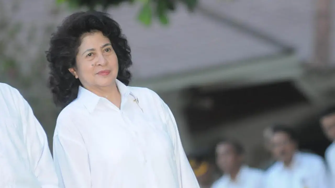 Nila Djuwita F Moeloek