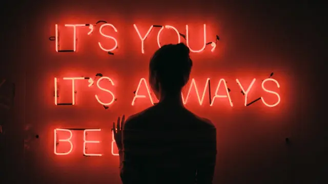 [bintang] All About Aries: Warna Ini Bawa Keberuntungan Bagi Orang-orang Berzodik Aries