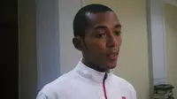 Pelari jarak jauh Indonesia, Agus Prayogo, berharap pemerintah menyediakan tempat latihan yang layak agar ia bisa fokus berprestasi di Asian Games 2018. (Bola.com/Zulfirdaus Harahap)