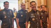 (dari kiri ke kanan) Jaksa Agung Muda Tindak Pidana Khusus (Jampidsus) Kuntadi, Jaksa Agung Muda Intelijen (Jamintel) Reda Manthovani, Wakil Jaksa Agung Asep Nana Mulyana dan Jaksa Agung Muda Tindak Pidana Umum (Jampidum) Leonard Eben Ezer Simanjuntak berjalan bersama usai pelantikan di Gedung Kejaksaan Agung, Jumat (24/7/2026). (KLY/ Budy Santoso).