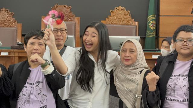 Laras Faizati Usai Bebas Bersyarat: Keadilan Belum Seutuhnya Ditegakkan