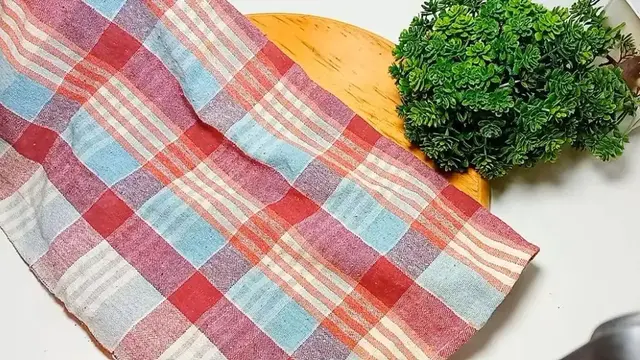 Tidak Perlu Disiram Air Panas, Begini Cara Cuci Lap Dapur Berminyak Jadi Bersih dan Wangi