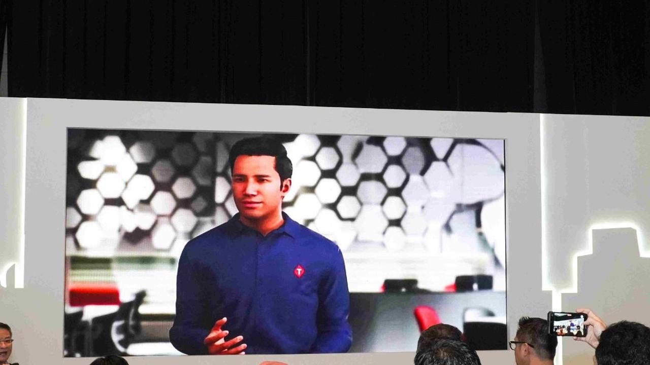 Selain itu, terdapat enam&nbsp;showcase&nbsp;horizontal bisnis, antara lain beberapa solusi Connectivity, IoT, Advance Connectivity, Customer Engagement, Emerging Solution, Cloud and Security Solution.&nbsp;<br>