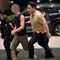 Petugas Imigrasi mengamankan WNA Amerika Serikat berinisial AW, buronan kasus pelecehan seksual di negaranya usai diamankan. (Antara)