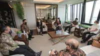 Erick Thohir reuni bersama para mantan Menteri BUMN di kantornya, Selasa (2/3/2021) (dok: Istimewa)