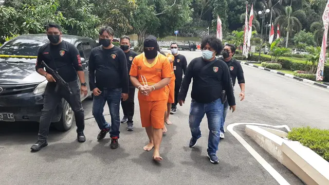 Para preman saat dibekuk di Polda Kaltim.