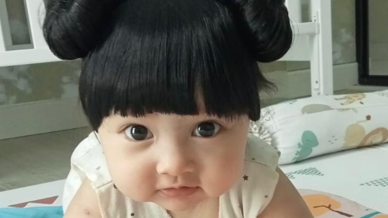 6 Potret Baby Launa Anak Sabrina Anggraini dan Belva Devara dengan Berbagai Gaya Rambut, Makin Cute!