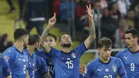 Bek kiri timnas Italia, Cristiano Biraghi, mendedikasikan golnya ke gawang Polandia untuk mendiang Davide Astori.  (AP Photo/Czarek Sokolowski)