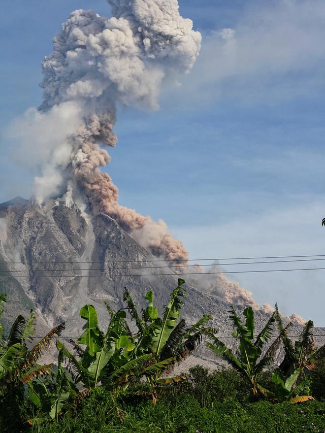 Kisah Pilu Korban Erupsi Gunung Semeru, Harta Benda Dijarah saat Mengungsi