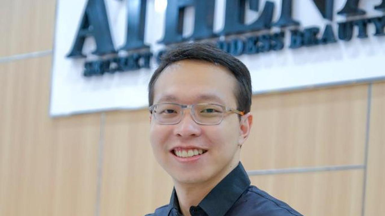 Dramatis, Ini 6 Potret Detik-detik dr. Richard Dijemput Paksa Polisi yang Disaksikan Istri