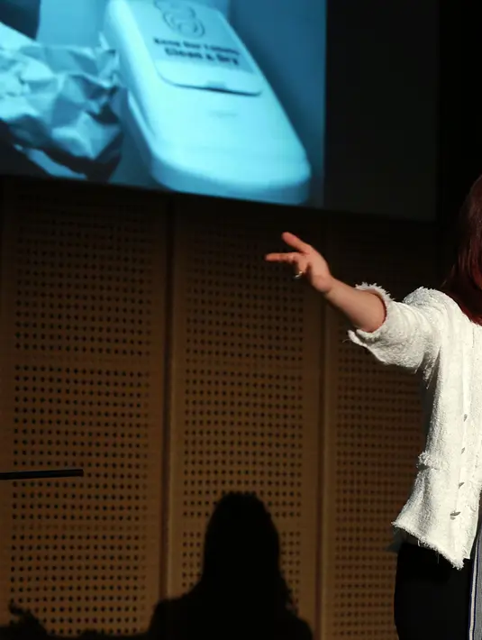 Chelsea Islan juga sangat mendukung kemajuan perfilman tanah air. Baginya mencintai karya bangsa adalah salah satu kewajiban untuknya. (Deki Prayoga/Bintang.com)