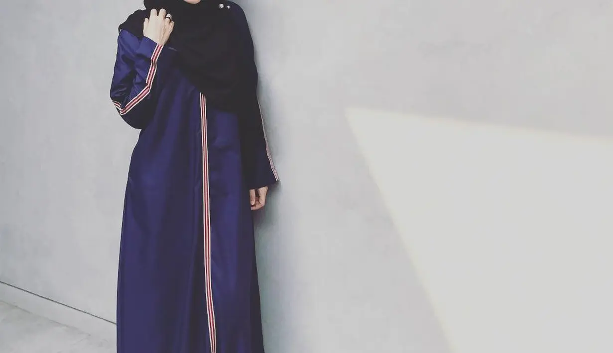 (Instagram/dewisandra)