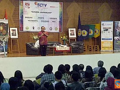 Citizen6, Jakarta: Head of HRD bapak Noel sedang membawakan presentasi di depan mahasiswa ISIIP Jakarta dengan tema &quot;From Campus Life to Professional Life&quot; yg dihadiri sekitar 150 orang. (Pengirim: Edowardo)