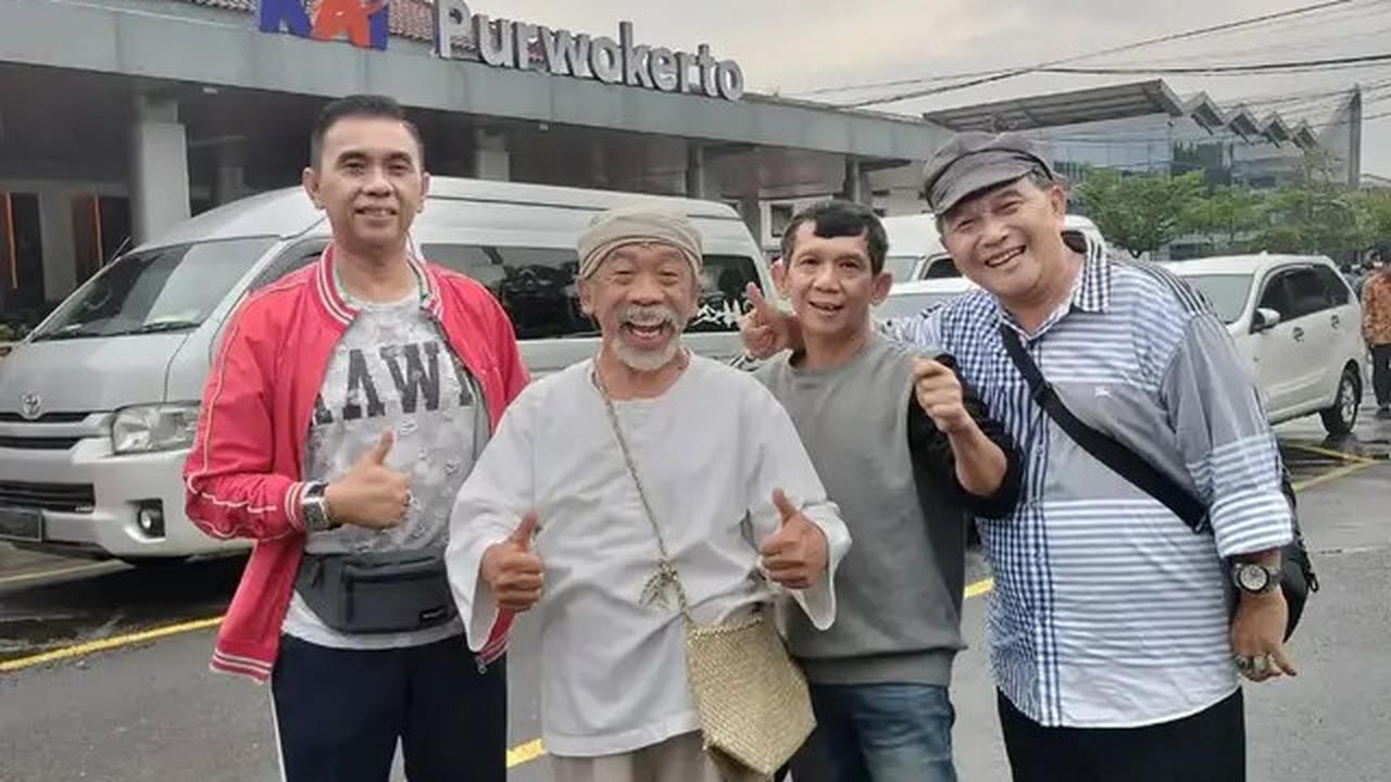 7 Potret Nurul Qomar dengan Grup 4 Sekawan, Foto Lawas Penuh Kenangan