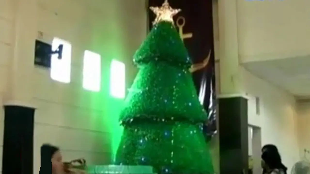 Pohon-Natal-Sedotan