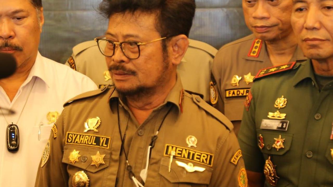 Menteri Pertanian Syahrul Yasin Limpo membagikan tips kepada para petani di Sukoharjo, Jawa Tengah, agar ke depan Indonesia tak lagi melakukan impor kedelai.